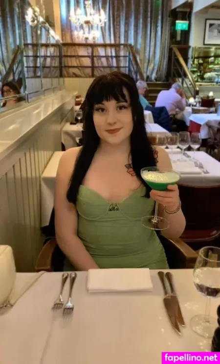 Lucia Lee OnlyFans Thumbnail #UWK8WohJGz