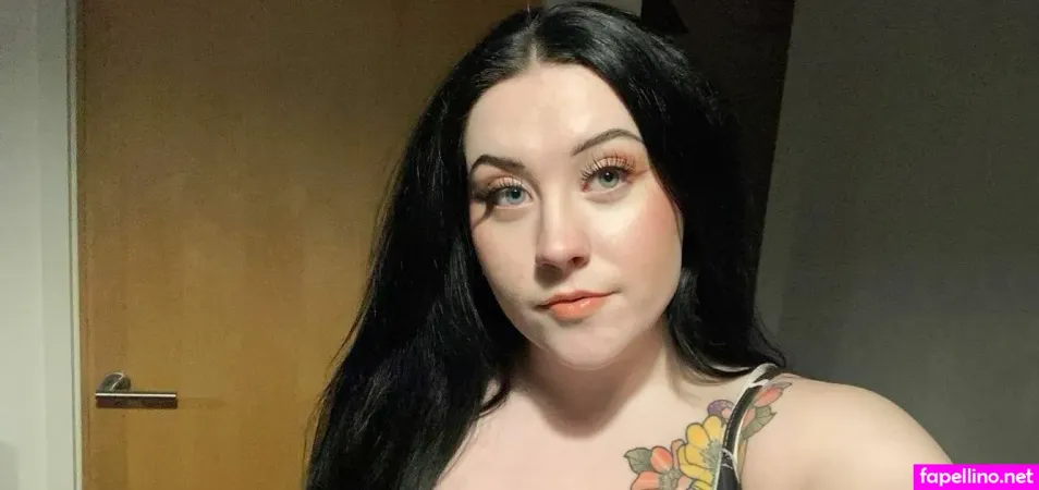 Lucia Lee OnlyFans Thumbnail #iudYUsyxLJ