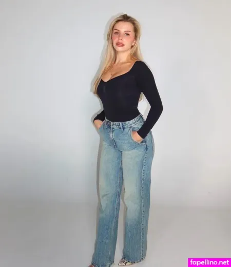 Lucia Leona OnlyFans Thumbnail #uhtqCveaTC