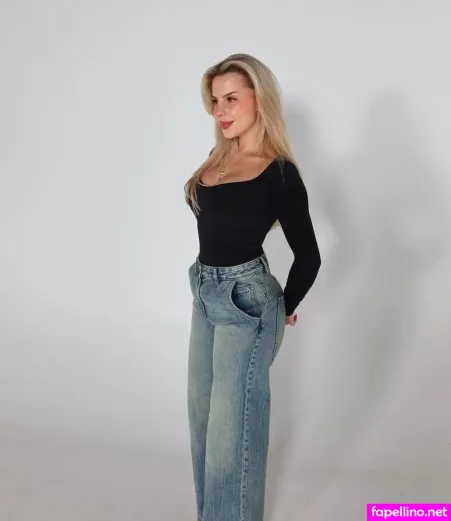 Lucia Leona OnlyFans Thumbnail #xIgvasWdPE