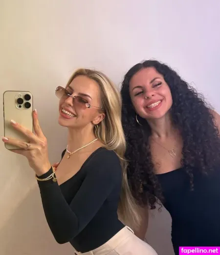 Lucia Leona OnlyFans Thumbnail #y5lD0KQ5kY
