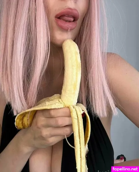 Lucia Morris OnlyFans Thumbnail #QbeVvW0YYY