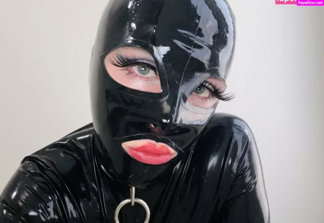 Luciaandleighlatex OnlyFans Thumbnail #AFXizahvTO