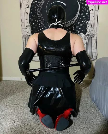 Luciaandleighlatex OnlyFans Thumbnail #lqAcD0S86T