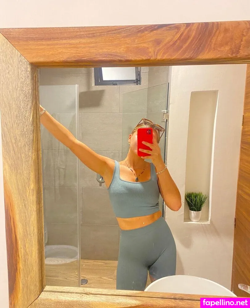 luciacamper, luciarv__ Nude Leaked OnlyFans Photo #JhD0LZ922b