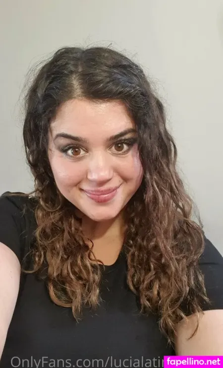 Lucialatinagomez OnlyFans Thumbnail #CxMZ64mLIs