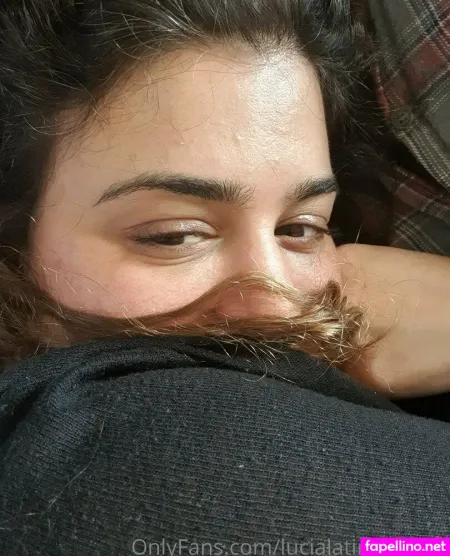 Lucialatinagomez OnlyFans Thumbnail #IHY7FnWMeK