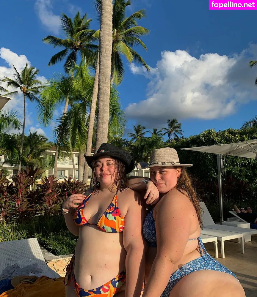 MaisonTwins, RocioMaison, luciiamaiss, queenmaison Nude Leaked OnlyFans Photo #BbbiXrQKvH