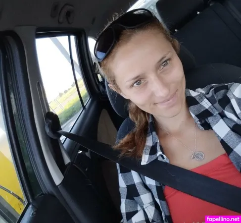 Luciannaxxlucci OnlyFans Thumbnail #GDBd0HHuNx