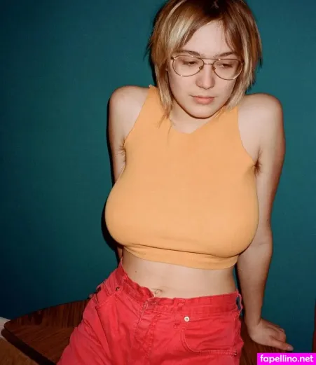 Lucie 1 OnlyFans Thumbnail #5MABV8iwIG