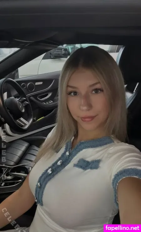 Lucie Bhm OnlyFans Thumbnail #5qs8q4Ajbv