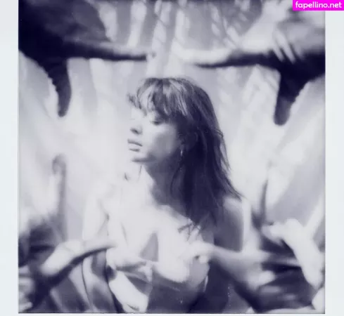 Lucie Bourdeu OnlyFans Thumbnail #AWMkltLU2a