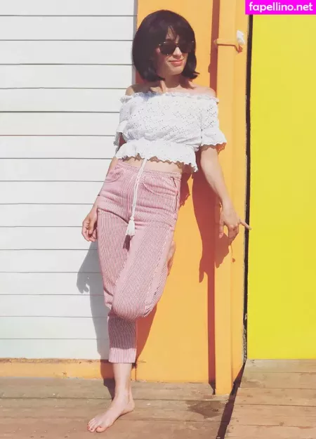 Lucie Bourdeu OnlyFans Thumbnail #CnlGsPiE4Q