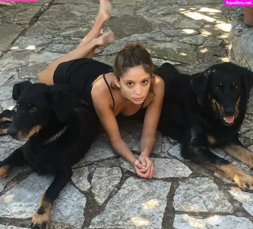 Lucie Bourdeu OnlyFans Thumbnail #oBHZrtndWv