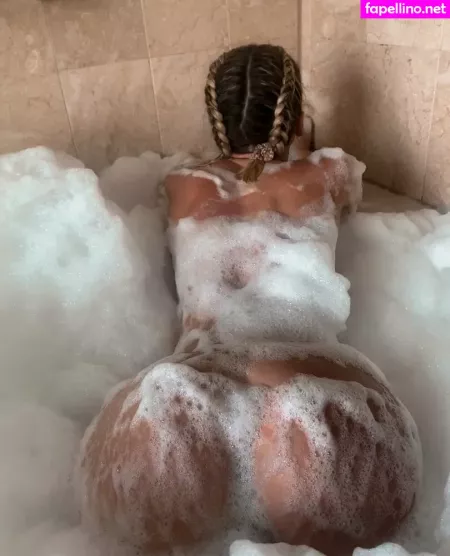 Lucie J OnlyFans Thumbnail #vzxPwjFjOV