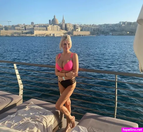 Lucie Novakova OnlyFans Thumbnail #q3A3fxY72E