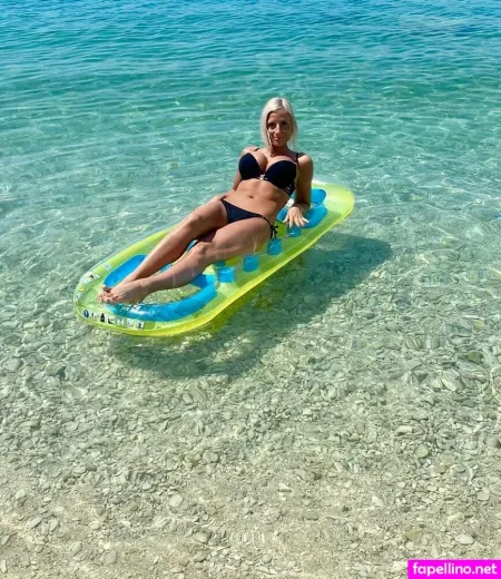 Lucie Novakova OnlyFans Thumbnail #yysivXU8NV