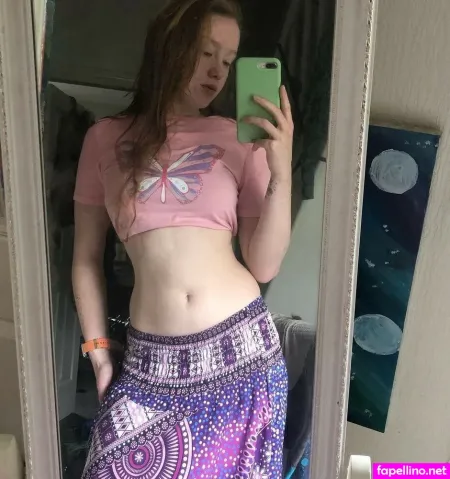 Lucie Roams 1 OnlyFans Thumbnail #1fYNwqRrxD
