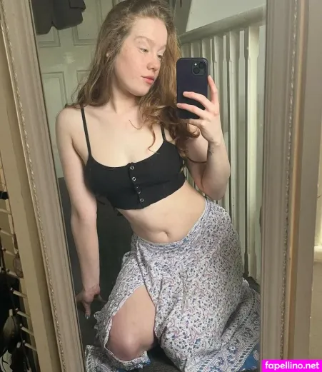 Lucie Roams 1 OnlyFans Thumbnail #6vzjSVfbjs