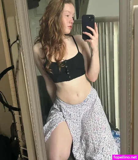 Lucie Roams 1 OnlyFans Thumbnail #QB4yXRAKZO