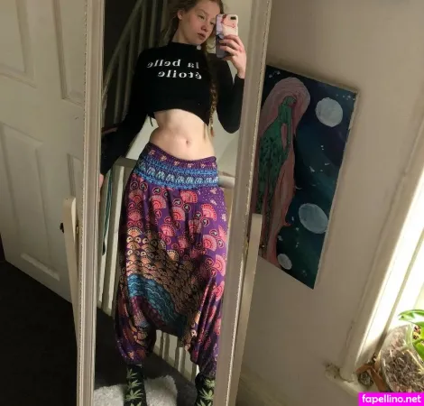Lucie Roams 1 OnlyFans Thumbnail #Yj53XuxywU