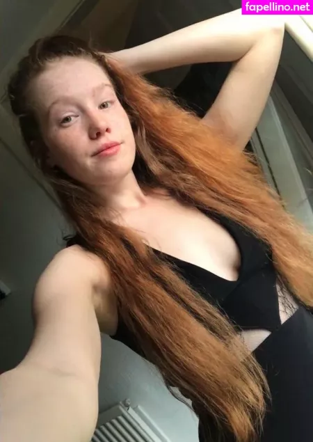 Lucie Rose Middleton OnlyFans Thumbnail #9LBj7pt76M