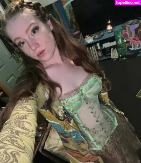 Lucie Rose Middleton OnlyFans Thumbnail #F1ucY9Z6zl
