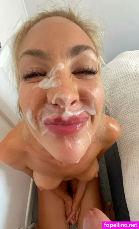 Lucie Tabitha 2 OnlyFans Thumbnail #z6EGWYavBm