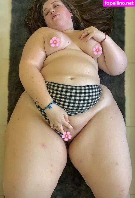 Luciiamaiss OnlyFans Thumbnail #UZhde7j7oC