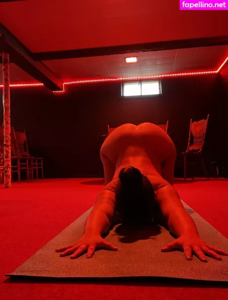 Lucindeira OnlyFans Thumbnail #H3zeAuC3Ee