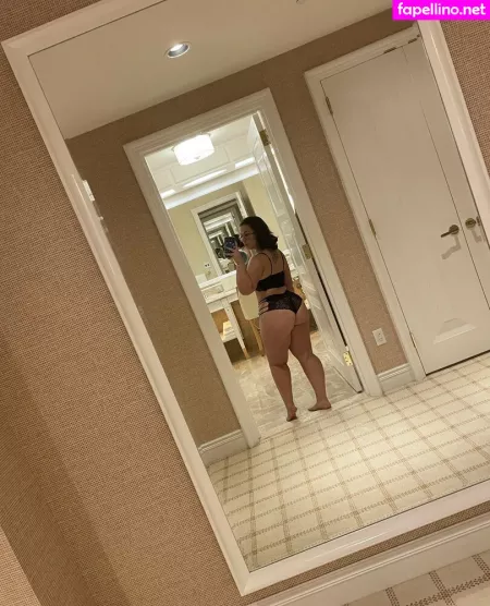 Lucindeira OnlyFans Thumbnail #M92sK5wWOu