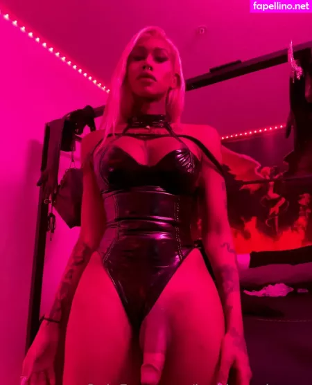 Luckiesuniverse OnlyFans Thumbnail #ewmyWWGqZC