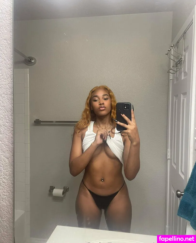 luckigyalxo Nude Leaked OnlyFans Photo #2v4AqAwMf2
