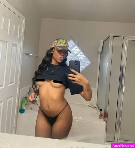 Luckigyalxo OnlyFans Thumbnail #4PitZjdXSw