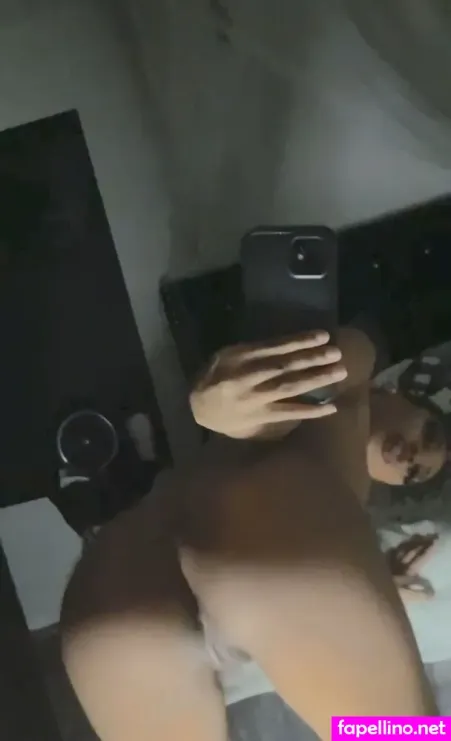 Luckigyalxo OnlyFans Thumbnail #9oOzvdUAAu