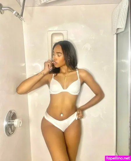 Luckigyalxo OnlyFans Thumbnail #Deji0lNQ2x