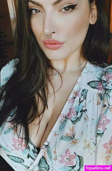 Lucre Florence OnlyFans Thumbnail #gAWjXueAN2