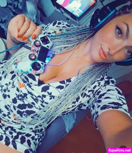 Lucre Florence OnlyFans Thumbnail #oexbf5g8j5