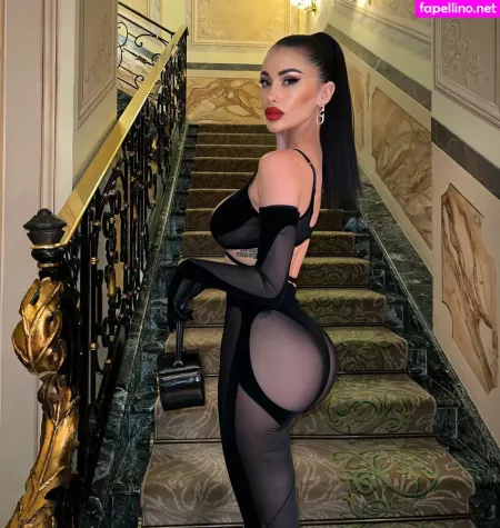 Lucrezia De Lellis OnlyFans Thumbnail #3Q4wnU9AG6