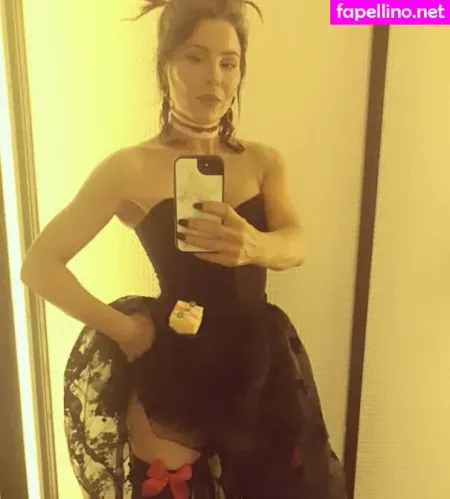 Lucrezia Millarini OnlyFans Thumbnail #Nx8An2FyMv