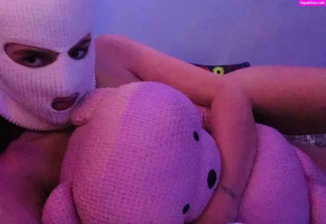 Lucreziaossa OnlyFans Thumbnail #TnWUdd1vWU