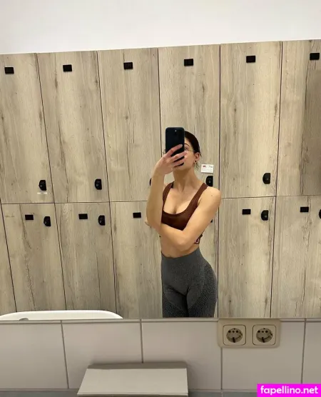 Lucy Abel4 OnlyFans Thumbnail #H0M89hAdxm