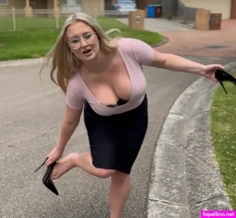 Lucy Adler OnlyFans Thumbnail #CDN6ywf4Xc