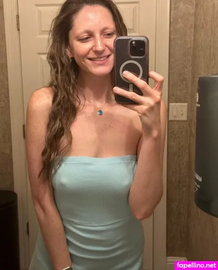 Lucy Aura OnlyFans Thumbnail #R3q1OBWnPd