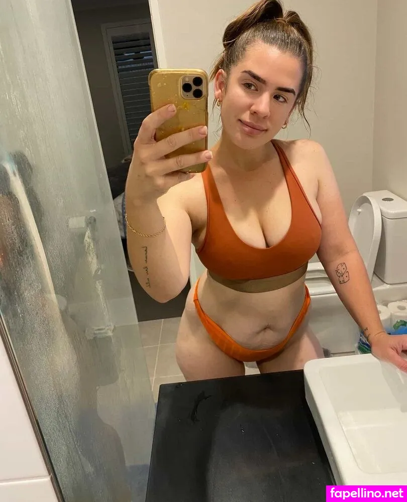 https:, itslucybanks, itsnotlucybanks Nude Leaked OnlyFans Photo #X5GdbBZf1a