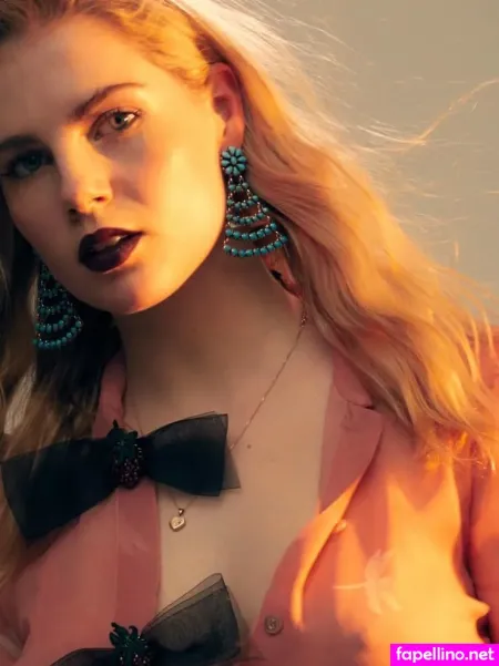 Lucy Boynton 1 OnlyFans Thumbnail #U3EK7NPwAx