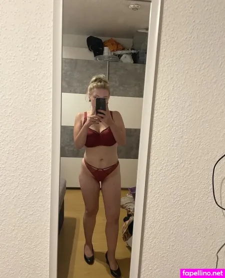 Lucy Cox OnlyFans Thumbnail #BmvCRf6y6F