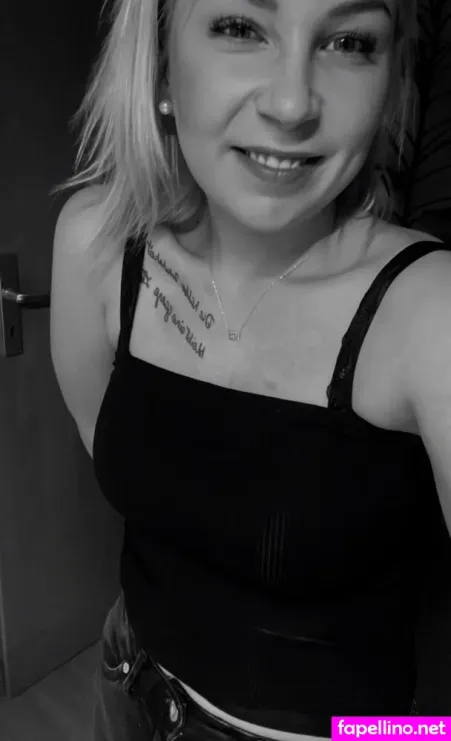 Lucy Cox OnlyFans Thumbnail #qQZk1bjENM