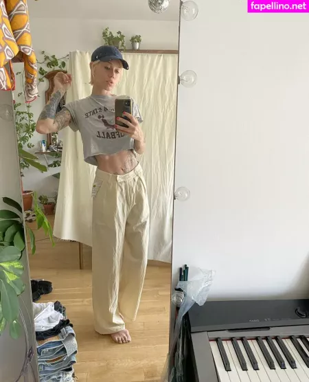 Lucy Everleigh OnlyFans Thumbnail #T1rtIAVQbj