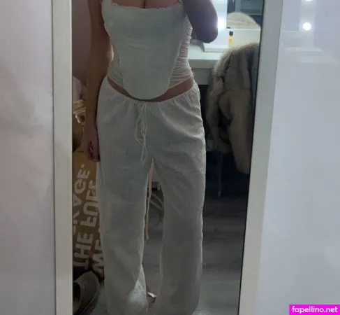 Lucy Fleming OnlyFans Thumbnail #4vMSQksp47